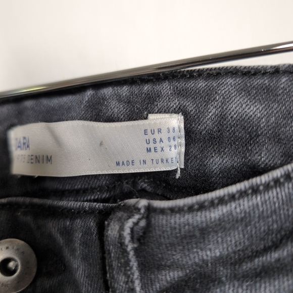 ZARA 1975 Denim Mid rise Washed Black skinny Jean , Size 6 - Picture 4 of 10